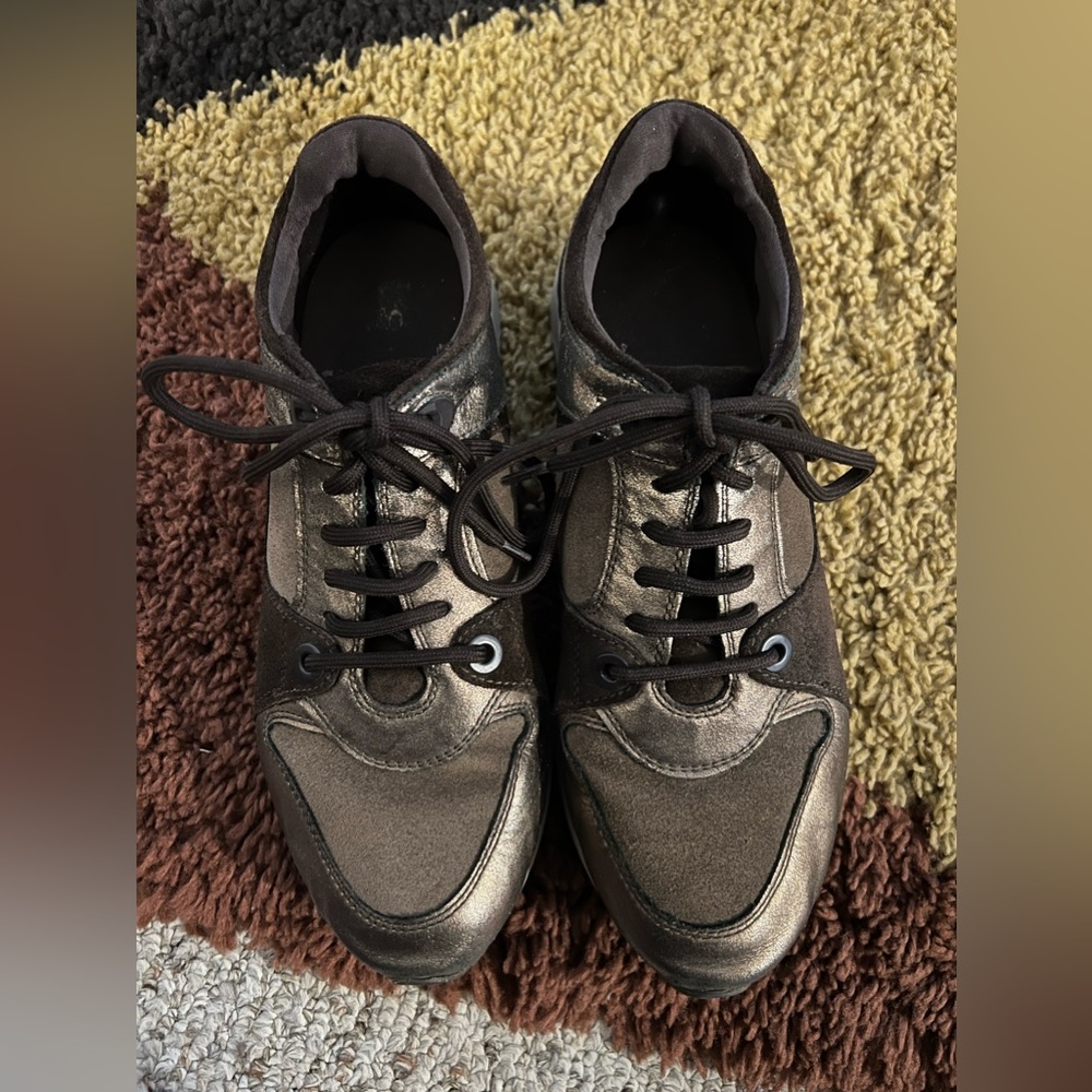 GEOX women shoes great condition size 9 see pictures for details